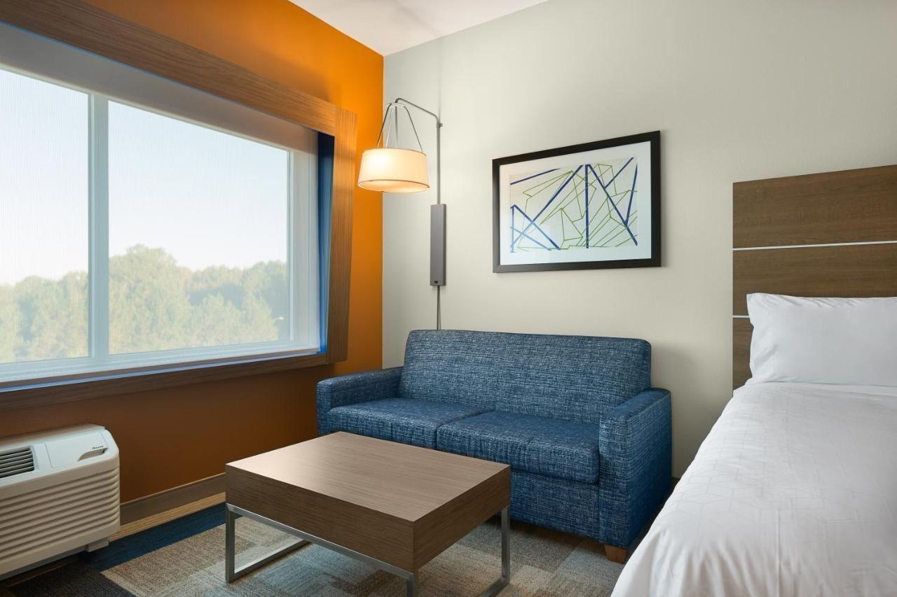 Holiday Inn Express & Suites - Fayetteville South By Ihg Exteriér fotografie